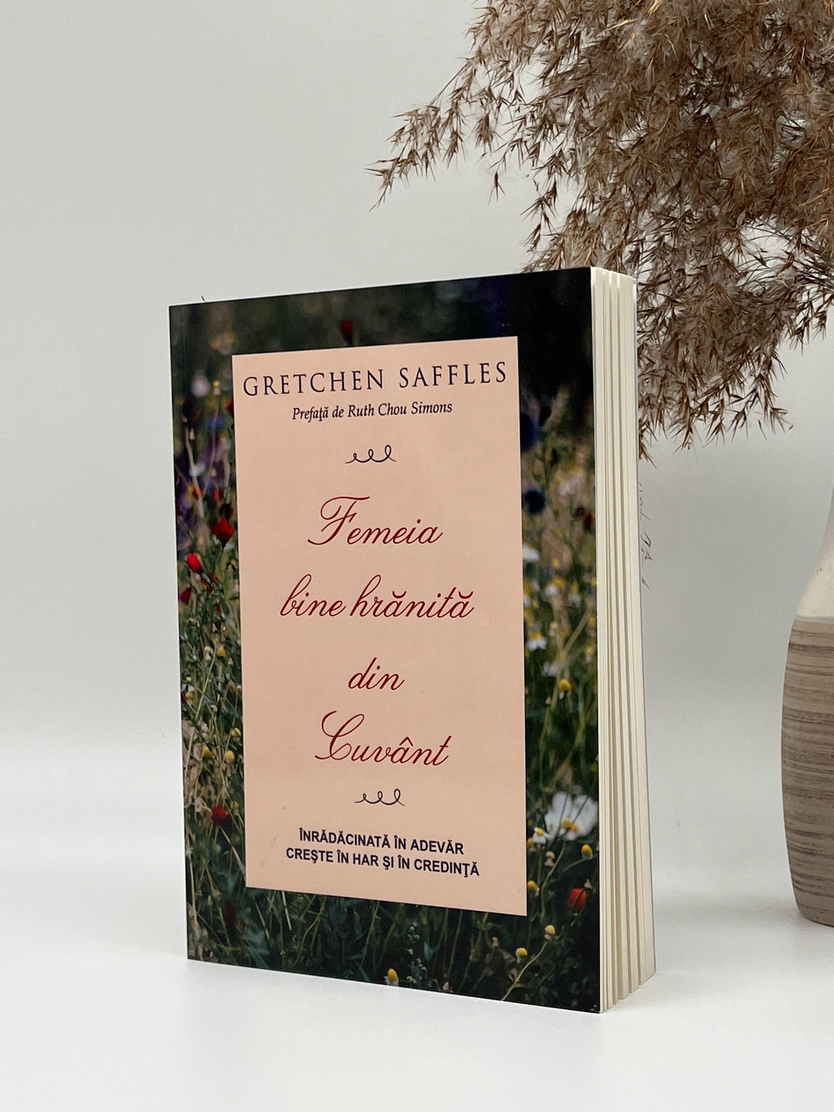 Femeia bine hrănită din Cuvânt -
Gretchen Saffles