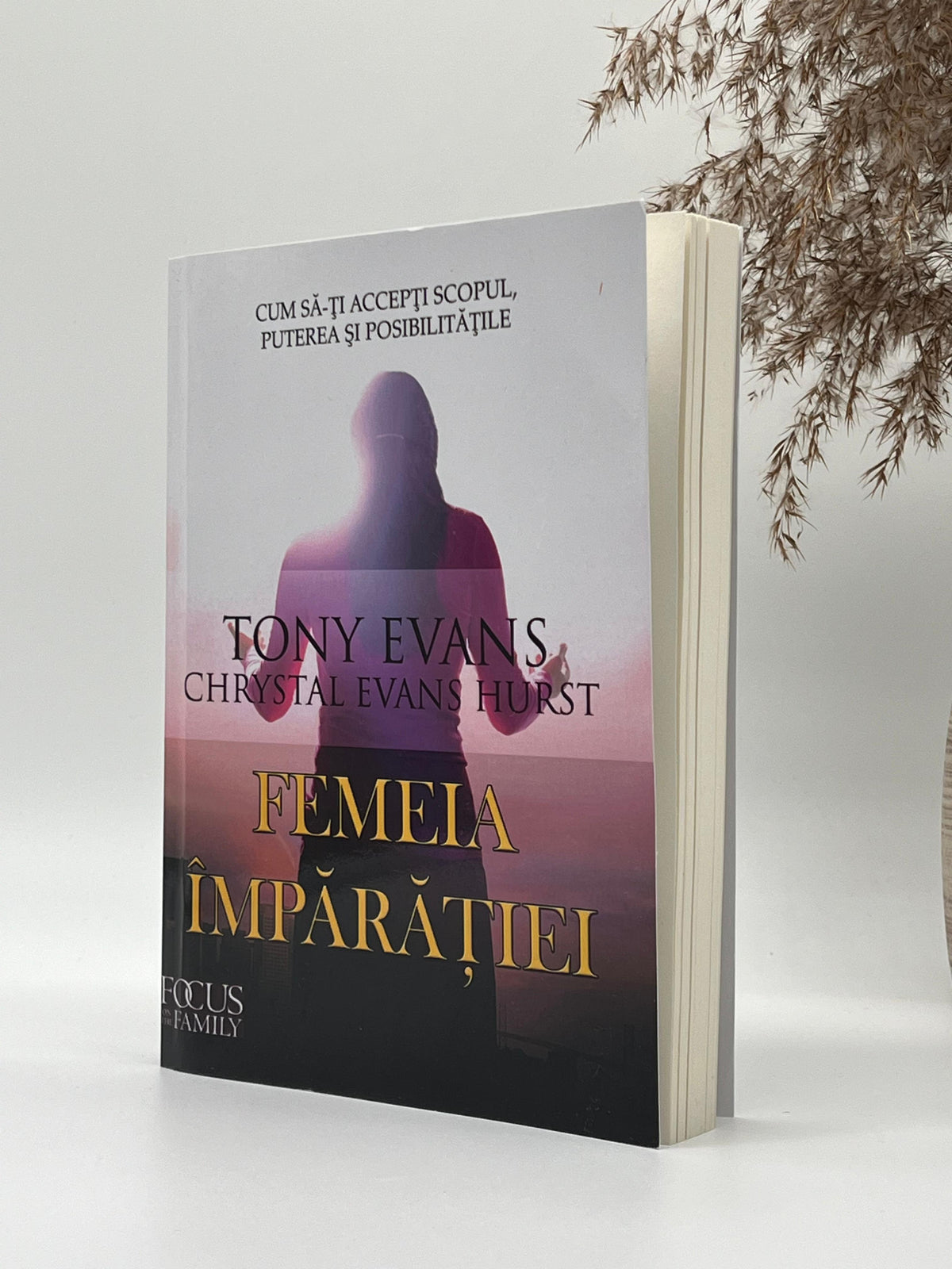 Femeia Împărăției - 
Tony Evans